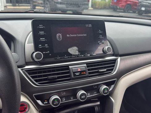 Used 2019 Honda Accord LX image 12