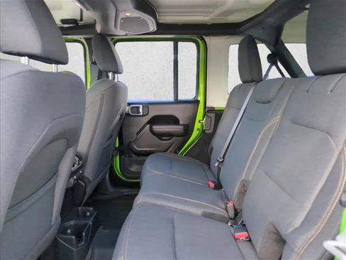 Used 2025 Jeep Wrangler Sport image 17