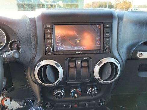 Used 2013 Jeep Wrangler Sahara w/ Connectivity Group image 26
