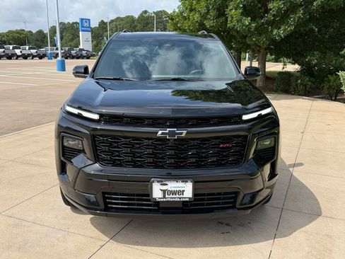 Used 2026 Chevrolet Traverse RS w/ LPO, Floor Liner Package FWD image 2