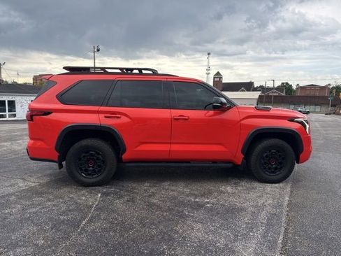 Used 2023 Toyota Sequoia TRD Pro AWD/4WD image 8