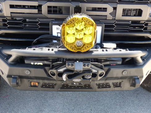 Used 2024 Ford Bronco Raptor w/ Interior Carbon Fiber Pack 6 AWD/4WD image 13
