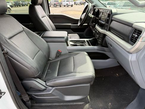 Used 2024 Ford F250 XLT w/ FX4 Off-Road Package image 9