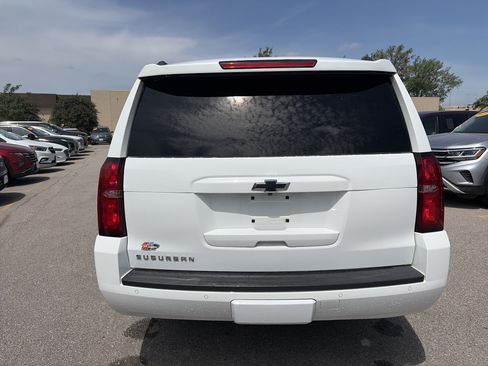 Used 2020 Chevrolet Suburban LT AWD/4WD image 5