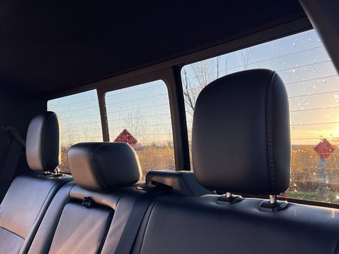 Used 2023 Ford F150 Lariat w/ Equipment Group 502A High image 42