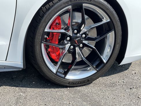 Used 2025 Chevrolet Corvette Z06 w/ Chrome Exterior Badge Package image 13