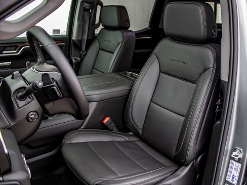 Used 2026 GMC Sierra 1500 Denali image 18