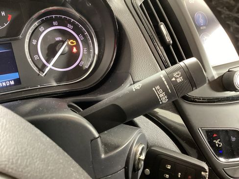 Used 2014 Buick Regal image 17