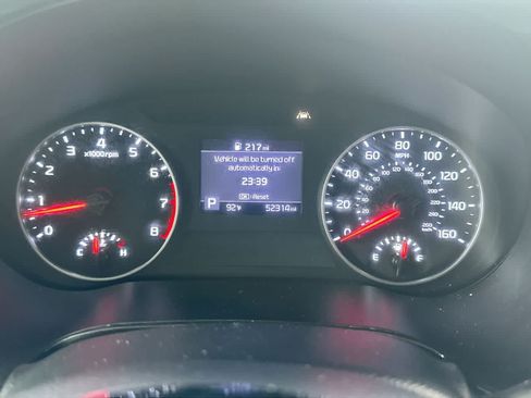 Used 2023 Kia Seltos S w/ Navigation Package AWD/4WD image 16