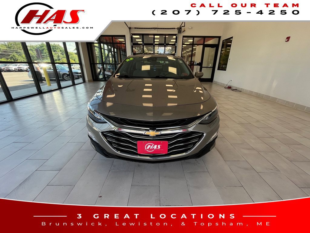 Used 2022 Chevrolet Malibu LS w/ Driver Confidence Package II FWD image 9