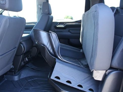 Used 2025 Chevrolet Silverado 1500 LT RWD image 42