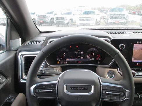 New 2026 GMC Canyon Denali image 22