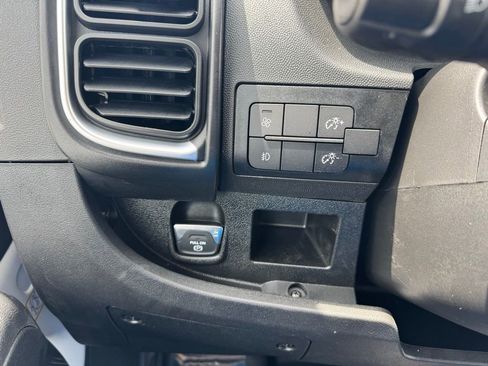 New 2025 RAM ProMaster 3500 w/ Quick Order Package 22G SLT image 20