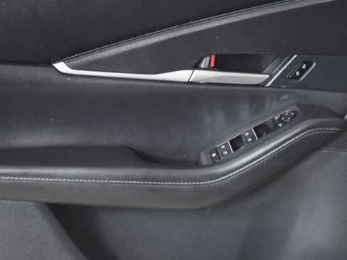 Used 2022 MAZDA CX-30 AWD 2.5 S w/ Select Package image 22