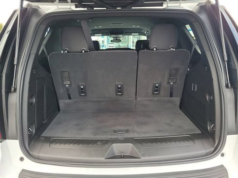 Used 2023 Chevrolet Tahoe LS RWD image 28