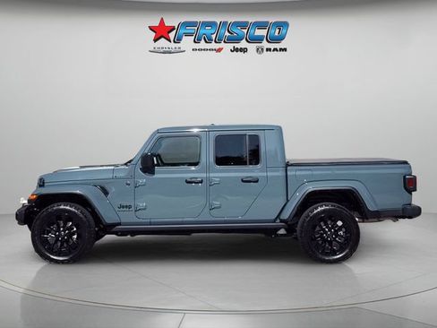 Used 2024 Jeep Gladiator Sport AWD/4WD image 5