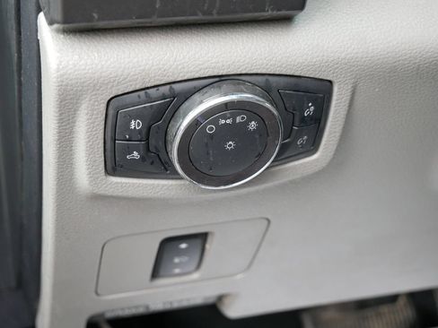 Used 2019 Ford F250 XLT w/ XLT Value Package AWD/4WD image 18