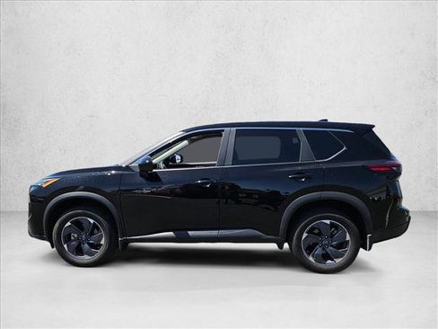 Used 2025 Nissan Rogue SV FWD image 8