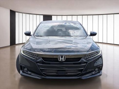 Used 2022 Honda Accord Sport image 2