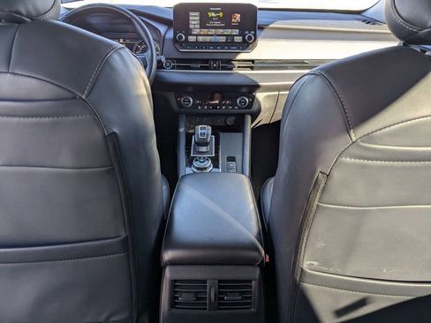 Used 2024 Mitsubishi Outlander SE AWD/4WD image 34