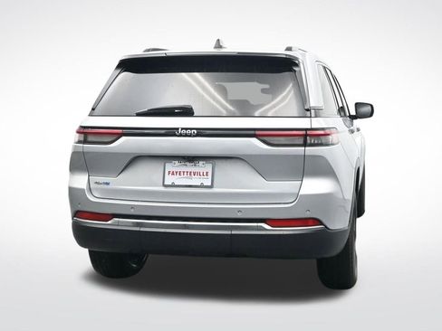Used 2023 Jeep Grand Cherokee 4WD 4xe image 7
