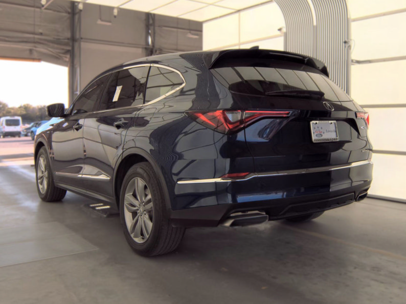 Used 2022 Acura MDX SH-AWD image 2
