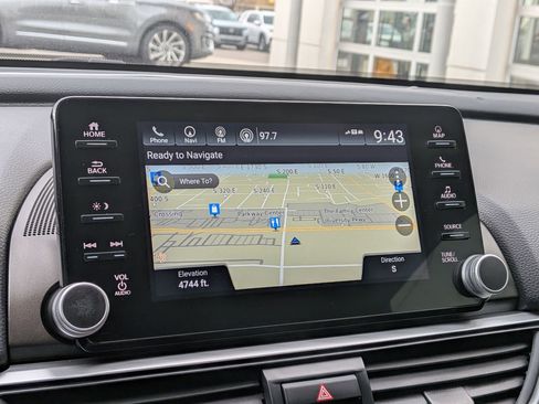 Used 2021 Honda Accord Touring image 23