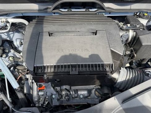 Used 2024 Honda Pilot Touring image 21
