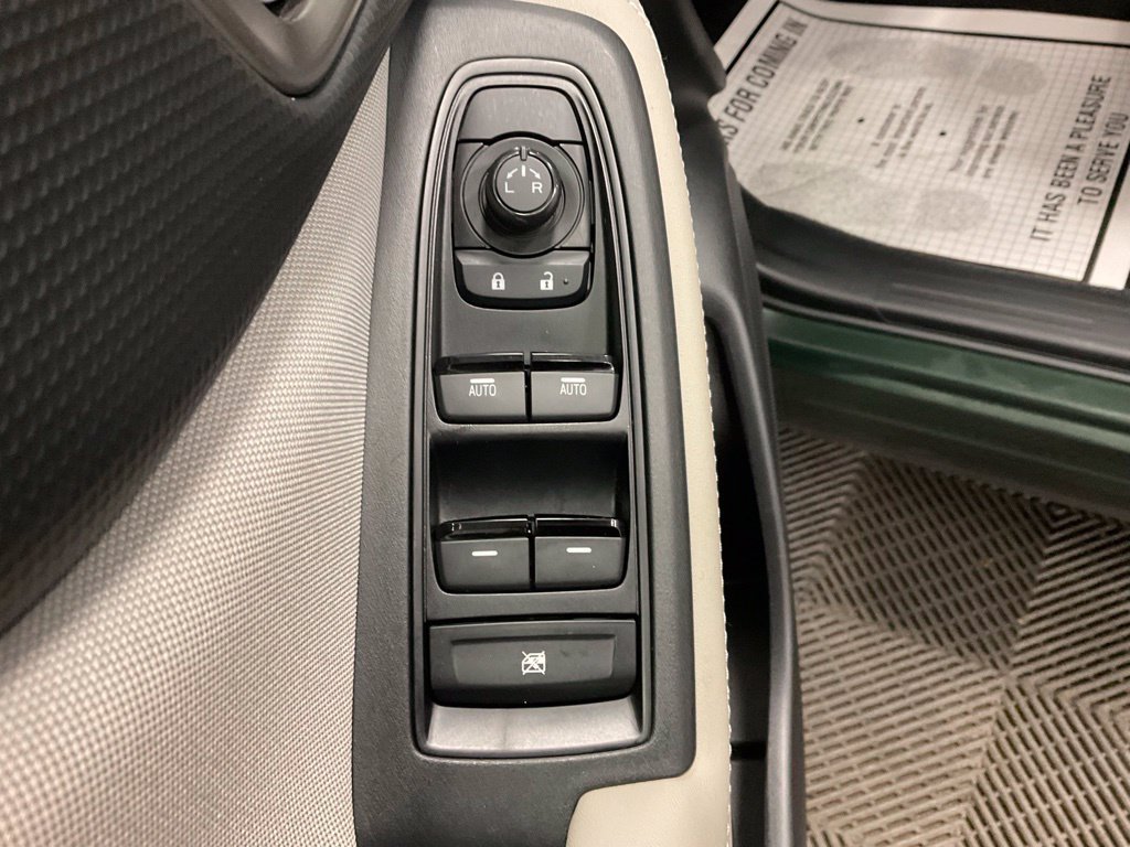 Used 2024 Subaru Forester Premium AWD/4WD image 12