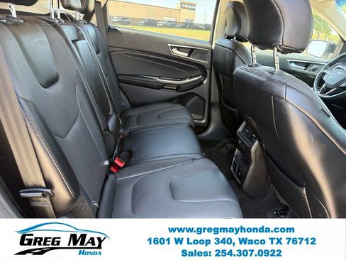 Used 2018 Ford Edge Titanium w/ Equipment Group 301A FWD image 29