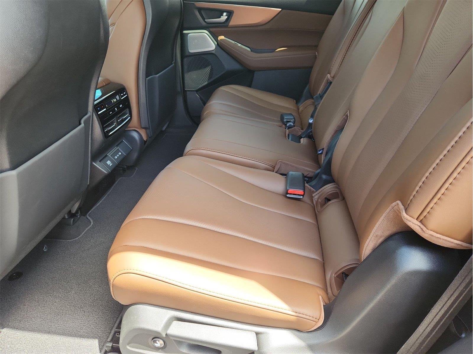 Used 2025 Acura MDX w/ Technology Package FWD image 25