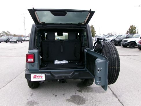 New 2026 Jeep Wrangler Sport AWD/4WD image 19