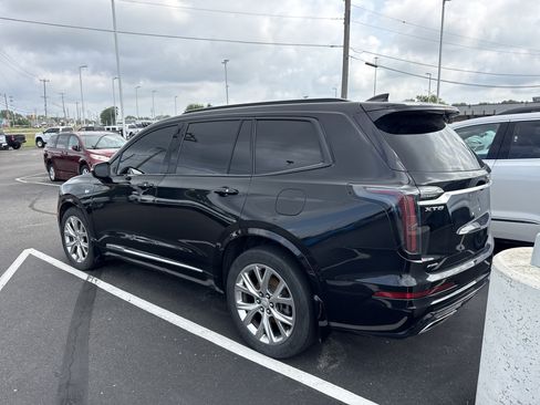 Used 2020 Cadillac XT6 Sport w/ Platinum Package AWD/4WD image 3