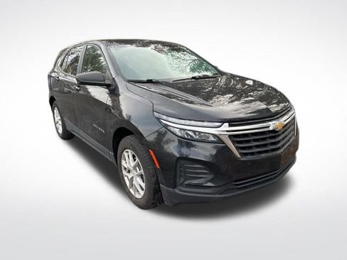 Used 2022 Chevrolet Equinox LS w/ LS Convenience Package image 7