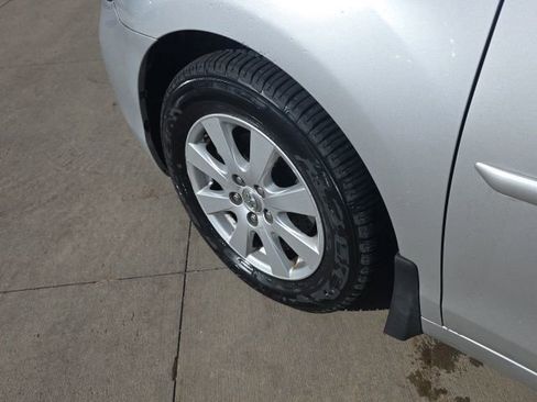 Used 2009 Toyota Camry XLE image 10