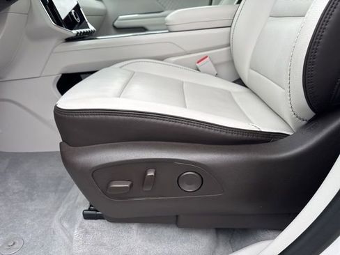 Used 2024 GMC Acadia Denali w/ Super Cruise Package AWD/4WD image 21