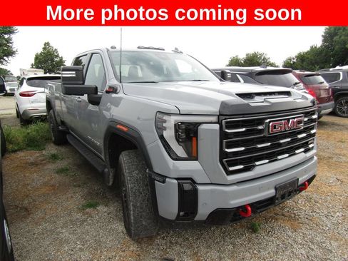 Used 2025 GMC Sierra 2500 AT4 w/ Technology Package AWD/4WD image 7