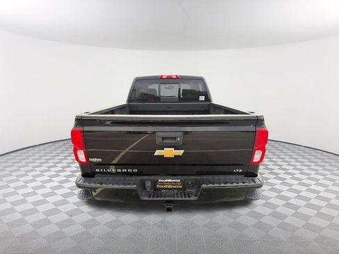 Used 2018 Chevrolet Silverado 1500 LTZ Z71 w/ LTZ Plus Package AWD/4WD image 6