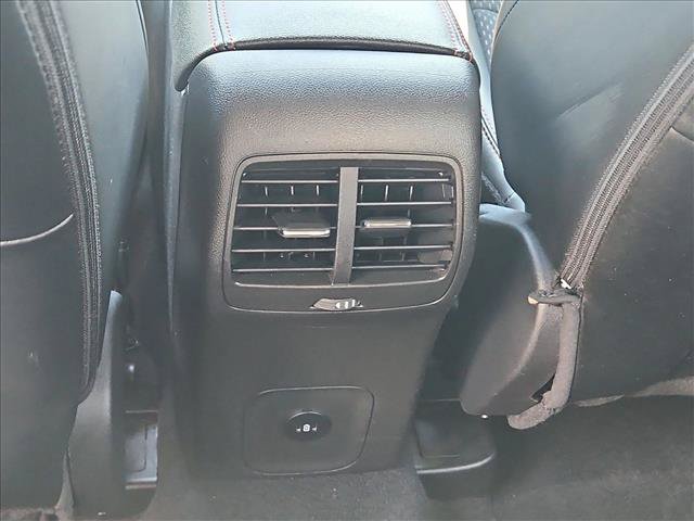 Used 2025 Ford Escape ST-Line Select AWD/4WD image 16