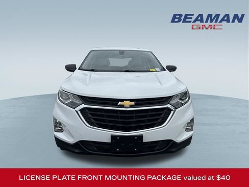 Used 2019 Chevrolet Equinox LS FWD image 2