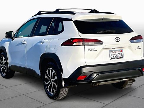 Used 2026 Toyota Corolla Cross SE image 11