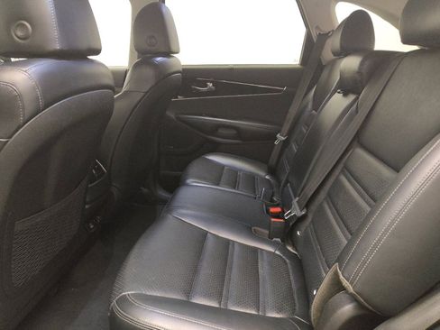 Used 2019 Kia Sorento EX w/ EX Touring Package FWD image 18