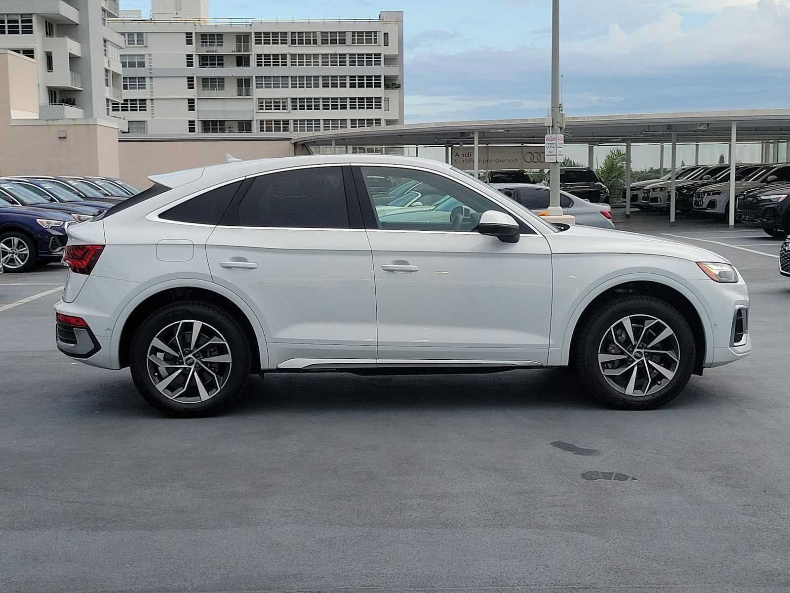 Certified 2023 Audi Q5 2.0T Prestige w/ Prestige Package AWD/4WD image 7