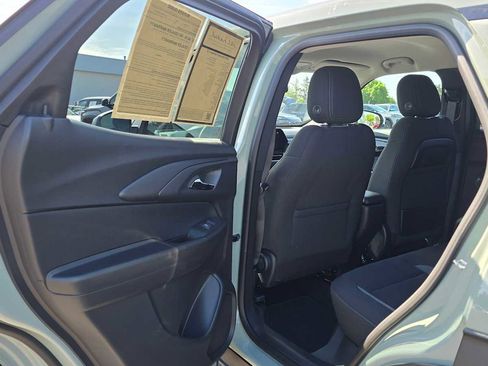 Used 2026 Chevrolet TrailBlazer LS w/ LS Convenience Package AWD/4WD image 17