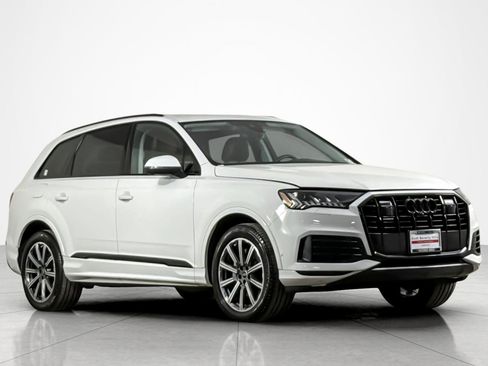 Used 2023 Audi Q7 2.0T Premium Plus w/ Premium Plus Package AWD/4WD image 7
