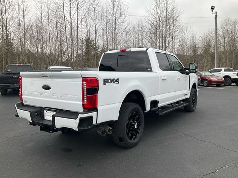 New 2026 Ford F250 Lariat w/ Black Appearance Package AWD/4WD image 5