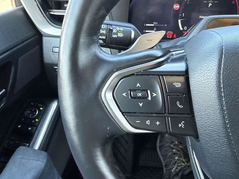 Used 2025 Lexus GX 550 w/ Accessory Package (2T) AWD/4WD image 29