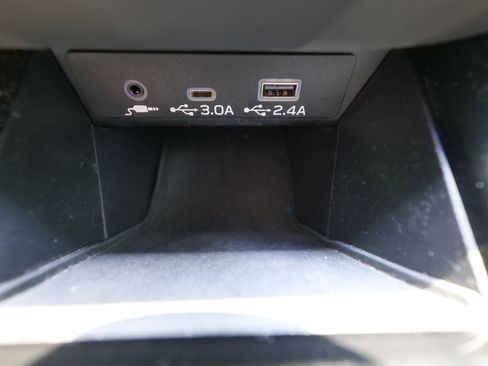 Used 2025 Subaru Outback Wilderness AWD/4WD image 26