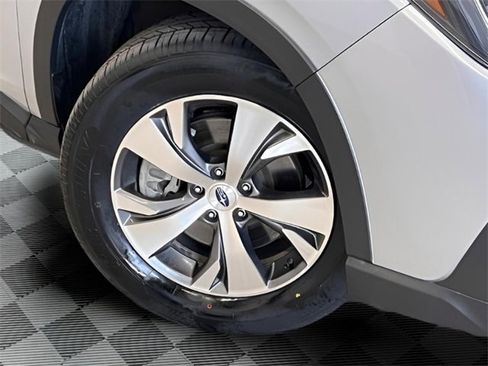 Used 2024 Subaru Ascent Premium w/ Convenience Package image 28