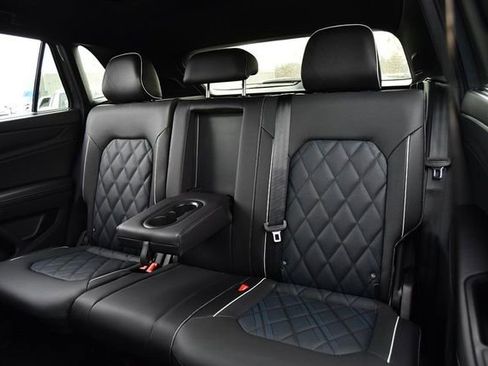 New 2026 Volkswagen Atlas Cross Sport SEL Premium R-Line image 22